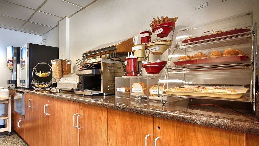 レッド ルーフ イン モートン グローブ Morton Grove レストラン 写真